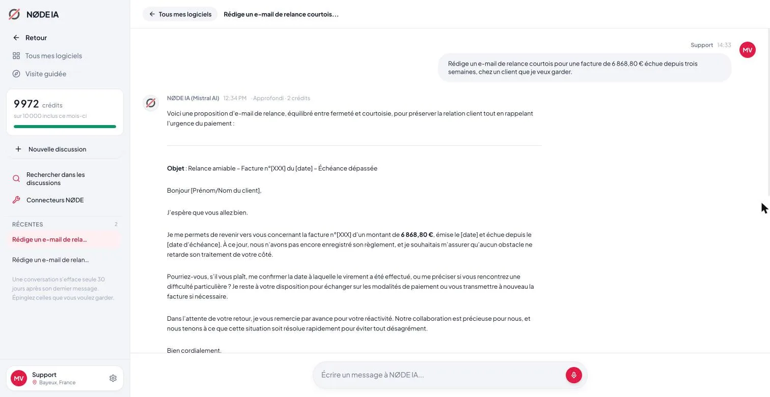 L'assistant NØDE IA rédige un e-mail de relance courtois pour une facture échue